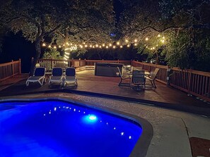 Outdoor pool - Perfect Getaway! Private Pool, Hot Tub & Dog Run 15 Min to Downtown - CITY VIEWS (Austin)