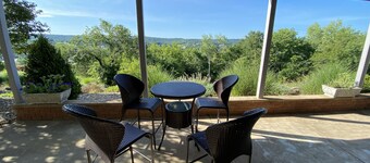 Himmel Haus Bed & Breakfast - Your Slice of Heaven in Hermann, Mo