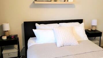 1 bedroom, desk, iron/ironing board, WiFi