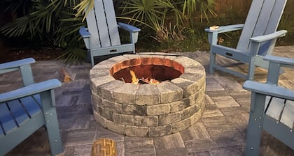 Vilano Beach-Healing Sol-4 Kayaks-Fire Pit-Tandem Bicycle-Steps to Intracoastal!