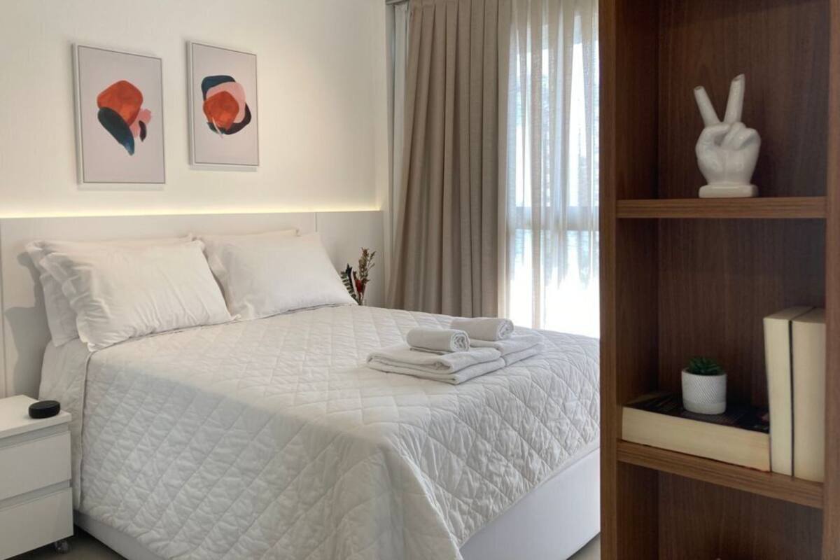 Executive Apartment | 1 bedroom, individually decorated, iron/ironing board, free WiFi