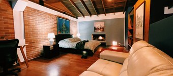Spacious modern cabin Chía - Barbecues / Dinners / Wifi