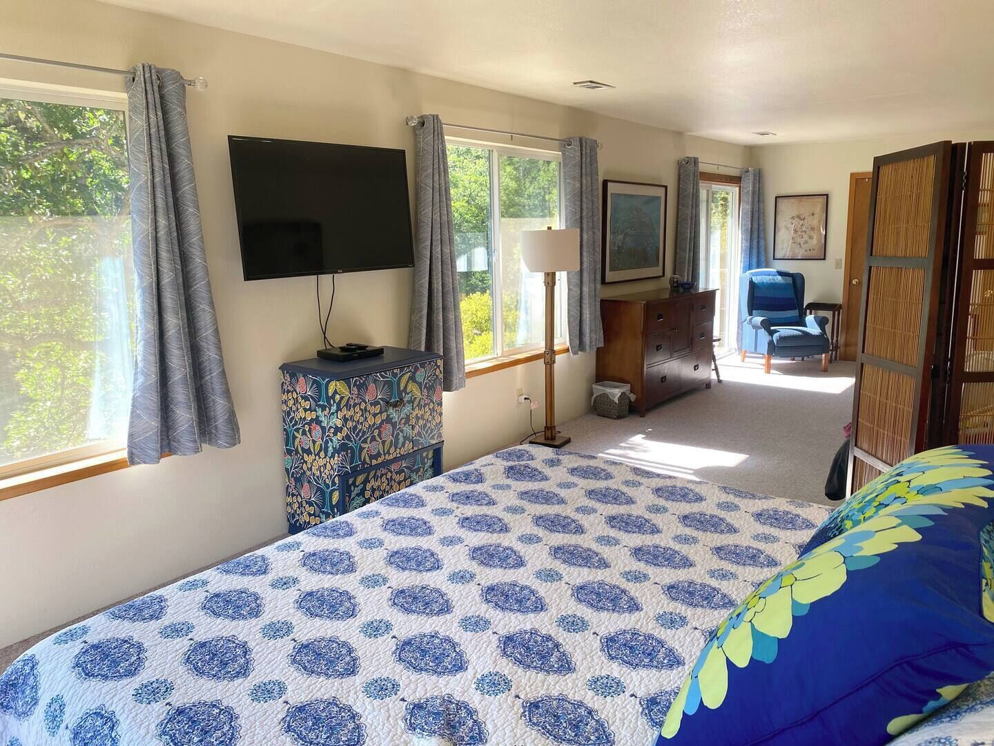 3 dormitorios, tabla de planchar con plancha, wifi gratis y ropa de cama