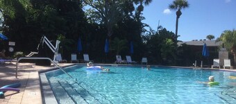 Near beach, view tropical plantings from 4th floor privacy, + pickleball courts!