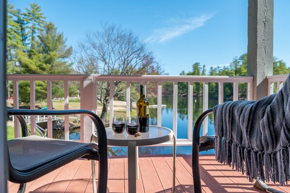 Superior King Lakeside w/ Shared Balcony | Balcony view - Purity Spring Resort (Madison)