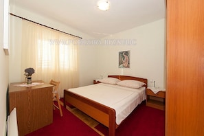 3 bedrooms, WiFi