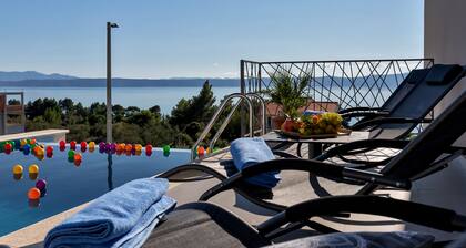 Luxury Apartment Podgora