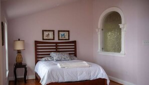 4 Schlafzimmer, Bügeleisen/Bügelbrett, WLAN, Bettwäsche