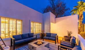 Terrace/patio - PRIVATE PARADISE RESORT+THEATER+GMEROOM+SPORTCOURT (Scottsdale)