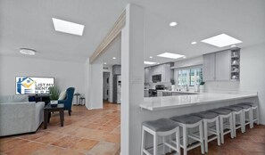 Interior - PRIVATE PARADISE RESORT+THEATER+GMEROOM+SPORTCOURT (Scottsdale)