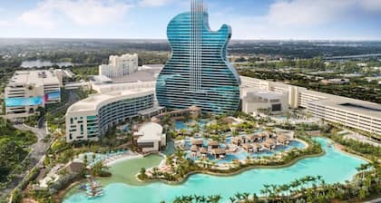 Modern 5⭐ HOME just 6-Min to Beach🏖️ +FREE Rental Car + FREE WATERSPORTS🌊 !