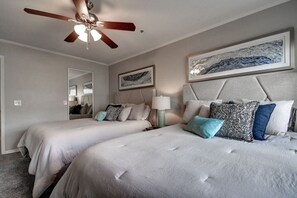 2 bedrooms, desk, iron/ironing board, WiFi