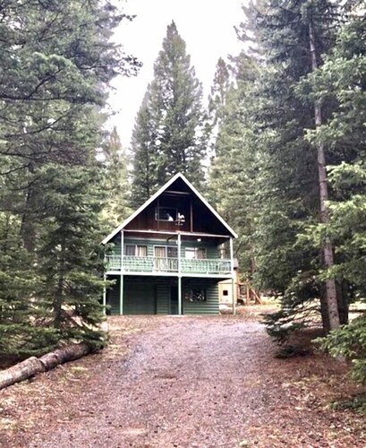 Kid friendly - Rustic Charm - 23 miles to YNP