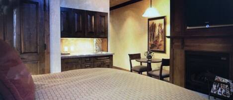 Iron/ironing board, WiFi