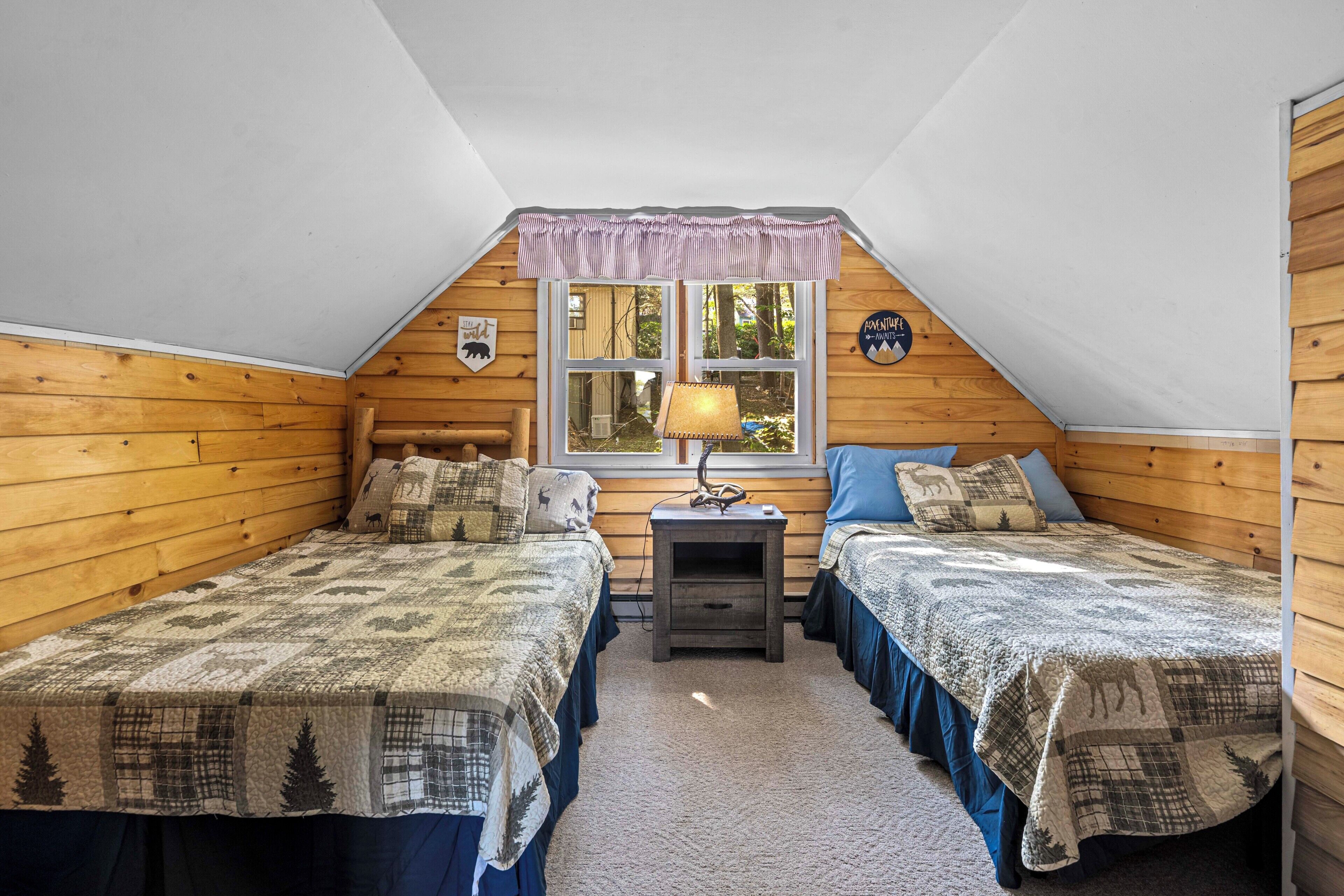 4 bedrooms, iron/ironing board, travel crib, WiFi (free)