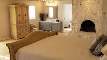 4 Schlafzimmer, Reisekinderbett, kostenloses WLAN, Bettwäsche