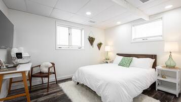 4 室のベッドルーム、低刺激性寝具、アイロン / アイロン台、WiFi (無料)