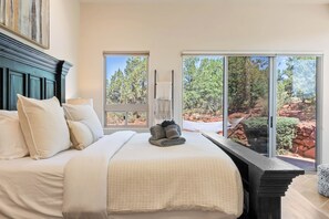 4 habitaciones, escritorio, tabla de planchar con plancha y wifi gratis