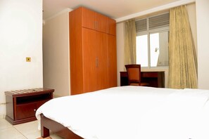 1 bedroom, Internet, bed sheets, wheelchair access