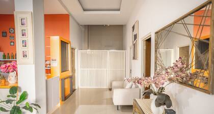 Hotel Pratisarawirya by The Loka