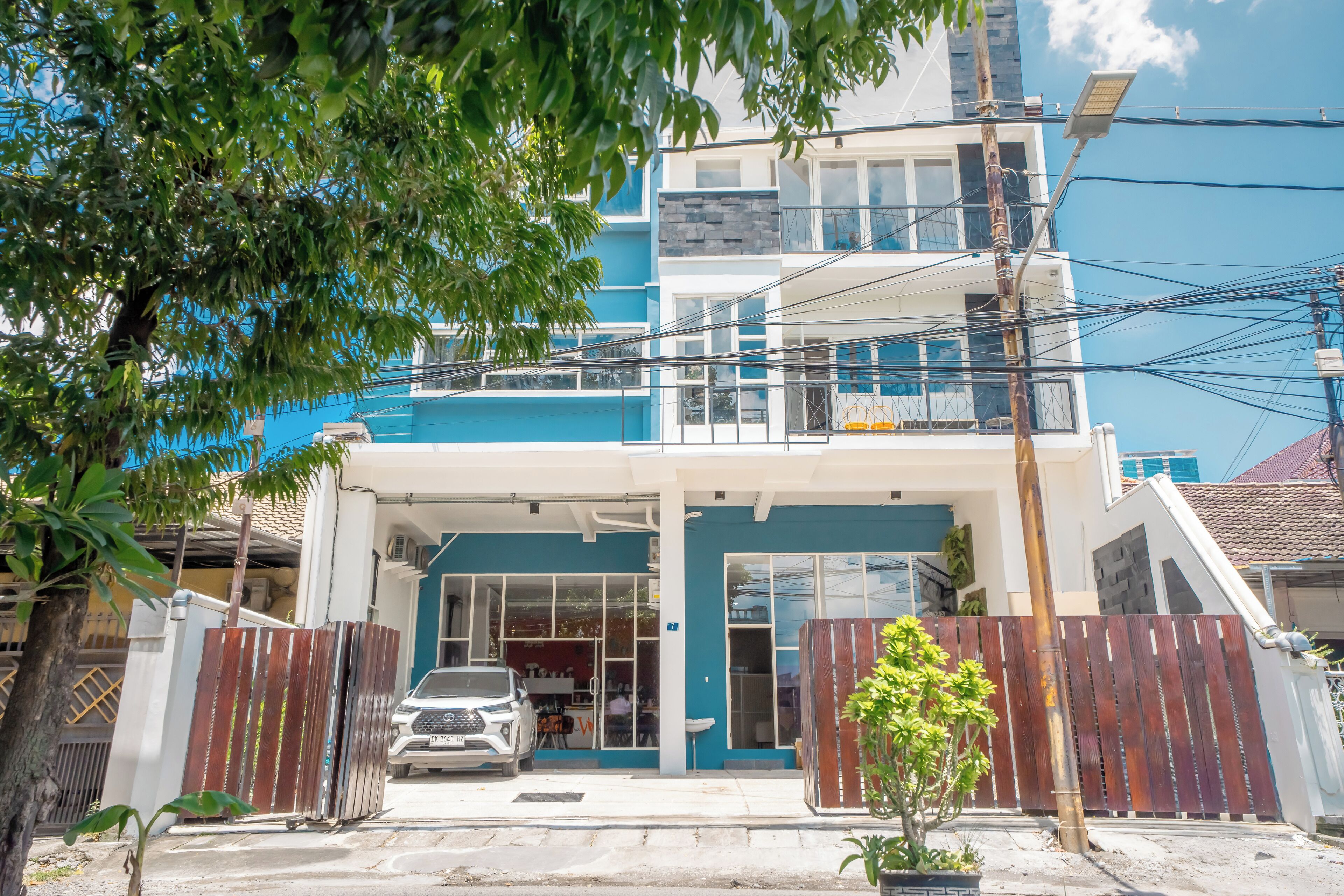 Fachada de la propiedad