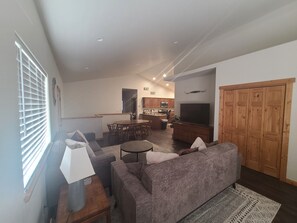 TV - Beaverhead House Rental (Dillon)