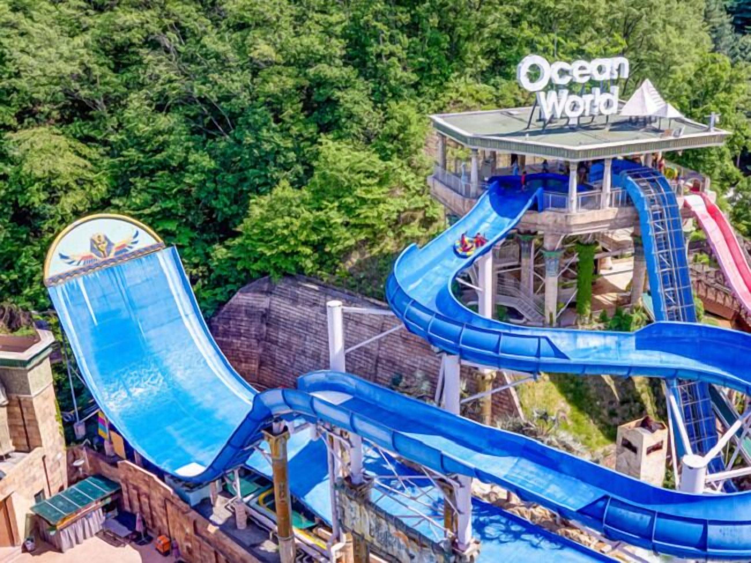 2 bedrooms, premium bedding, blackout curtains, free wifi