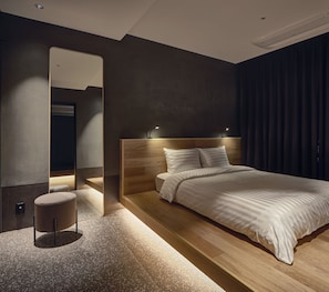 Sengetøy av topp kvalitet, blendingsgardiner og wi-fi (inkludert)