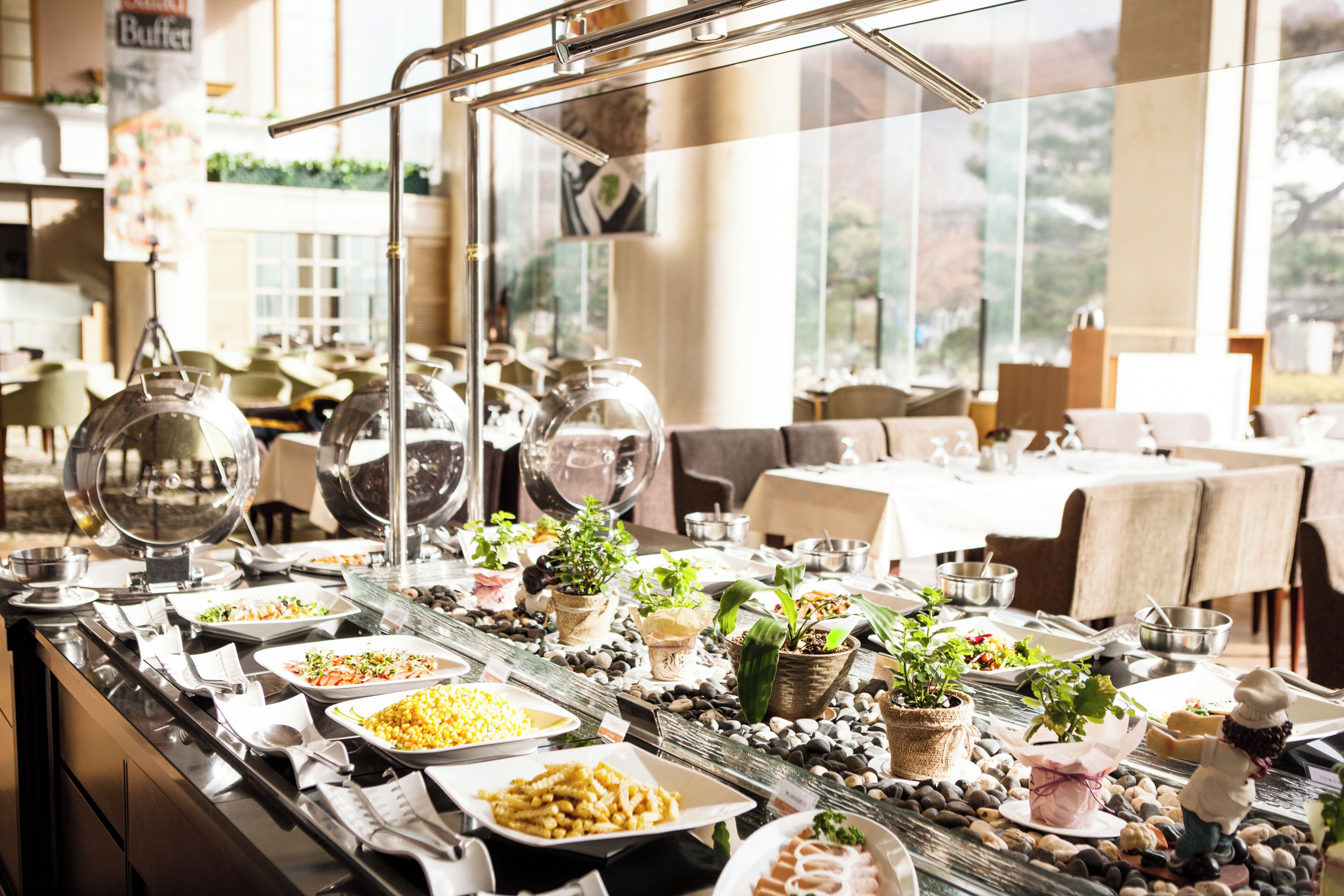 Premium bedding, blackout drapes, free WiFi