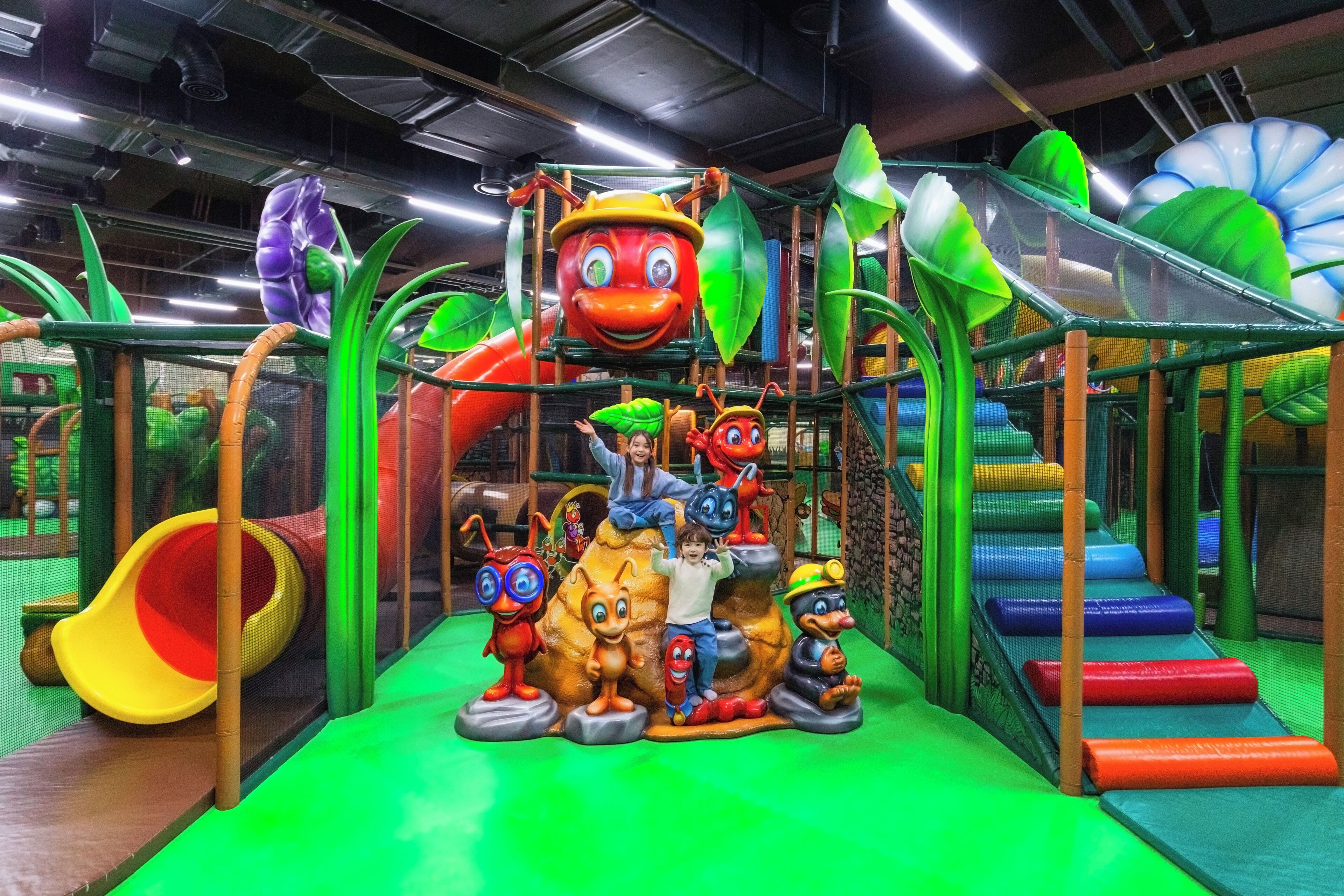 2 bedrooms, premium bedding, blackout curtains, free wifi