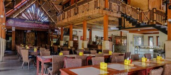 Hotel Mahkota Plengkung