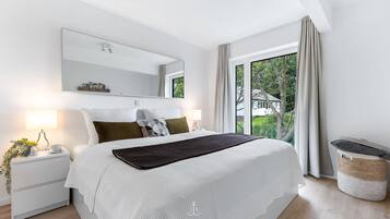 1 bedroom, iron/ironing board, free WiFi