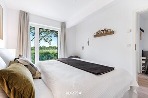 1 slaapkamer, een strijkplank/strijkijzer, gratis wifi, beddengoed