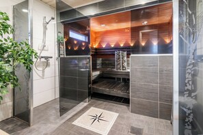 Superior Apartment | Bathroom shower - Lossisaari (Keitele)