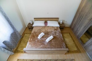 Family Villa, Multiple Bedrooms, 2 Bathrooms (Pool Villa Sofija) | 3 bedrooms, iron/ironing board, free WiFi, bed sheets - Pool Villa Sofija (Škabrnja)