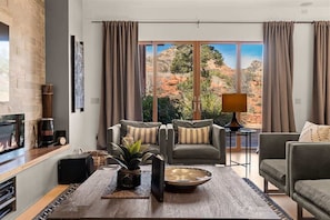 TV, fireplace