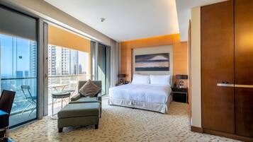 Apartment (0 Bedroom) | Ruang tamu | 42 inci televisyen LED dengan kabel, TV