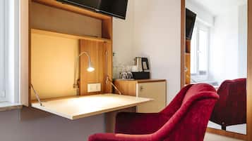 Literie hypoallergénique, minibar, coffres-forts dans les chambres