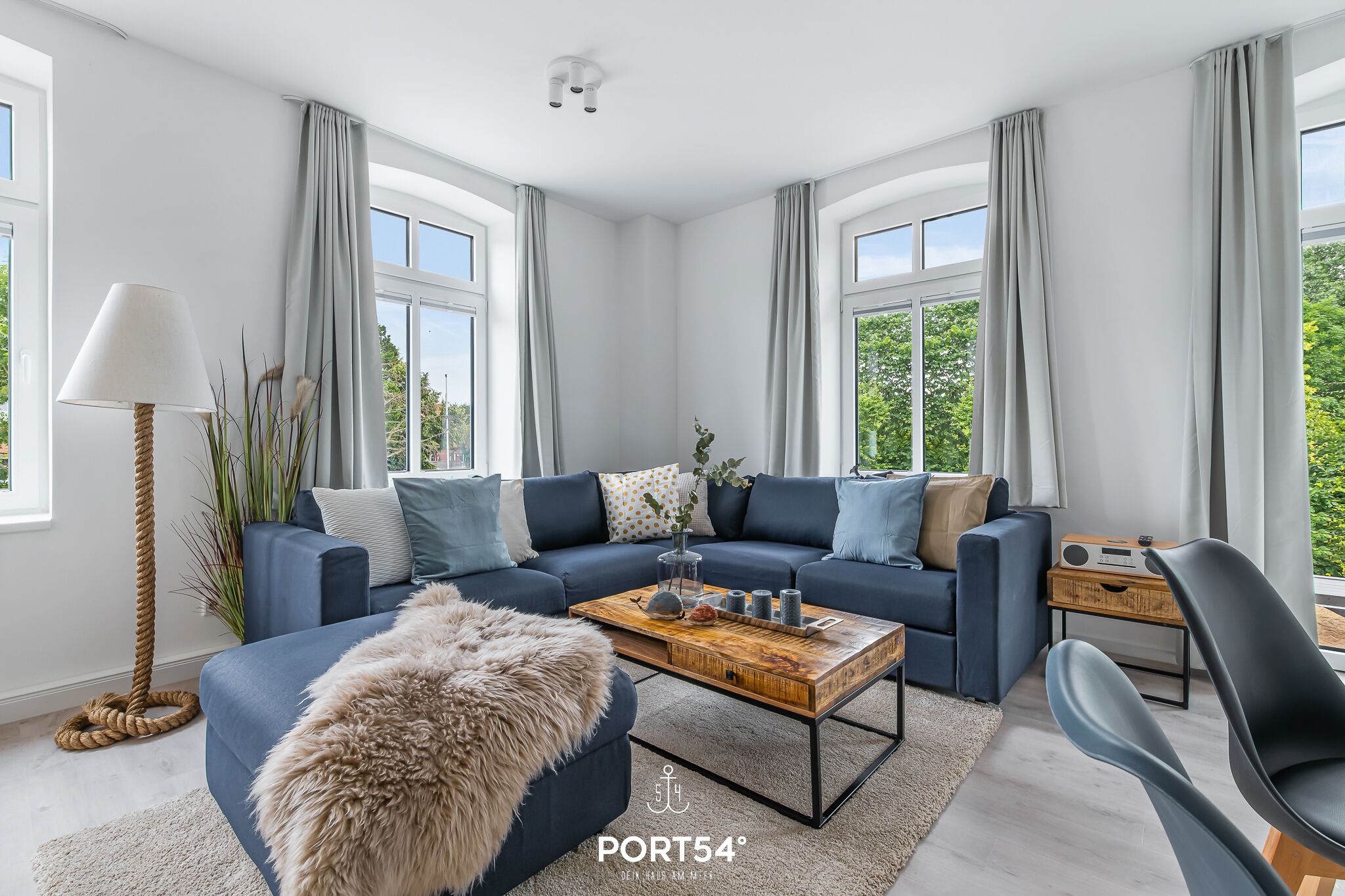 Fernseher, Stereoanlage