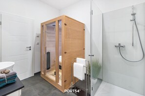 Douche, sèche-cheveux