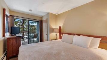 Condo (Breck_River_Mtn_Lodge_3bd) | 3 bedrooms, free WiFi