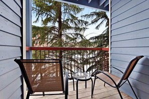 Condo (Breck_River_Mtn_Lodge_3bd) | Balcony - 3 Bedroom Ski in Condo Only One Block From Historic Downtown, Shopping, Restaurants and Entertainment (Breckenridge)