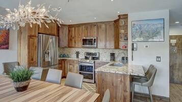 Condo (Breck_River_Mtn_Lodge_4bd) | Private kitchen