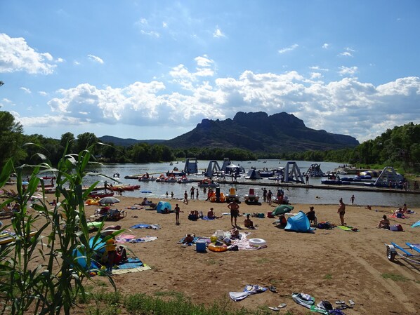 Strand