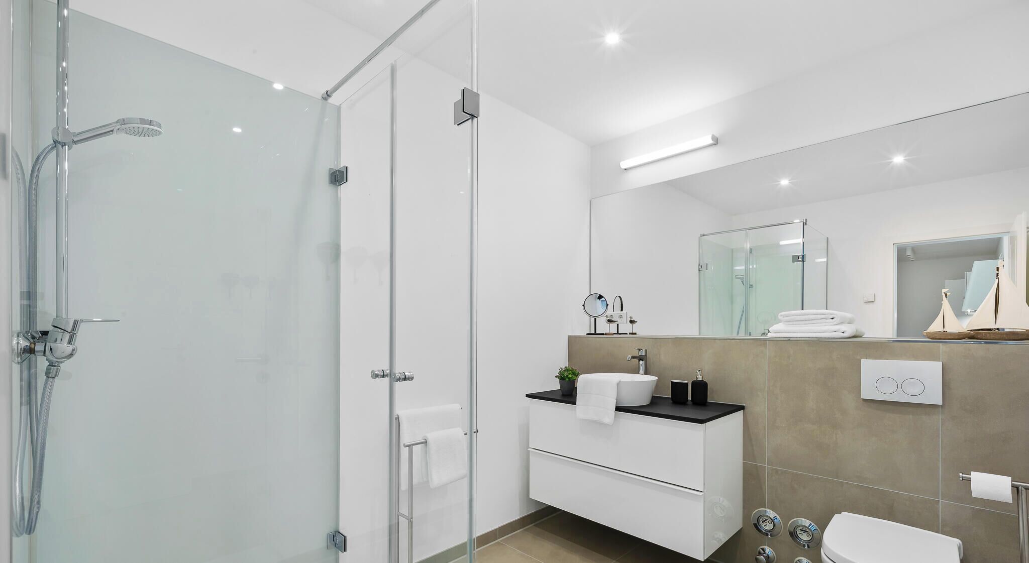 Een douche, een haardroger