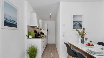Kühlschrank, Ofen, Herdplatte, Geschirrspüler