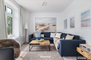 Télévision, chaîne hi-fi