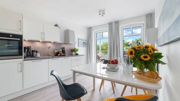 Refrigerador, horno, parrilla de estufa y lavavajillas