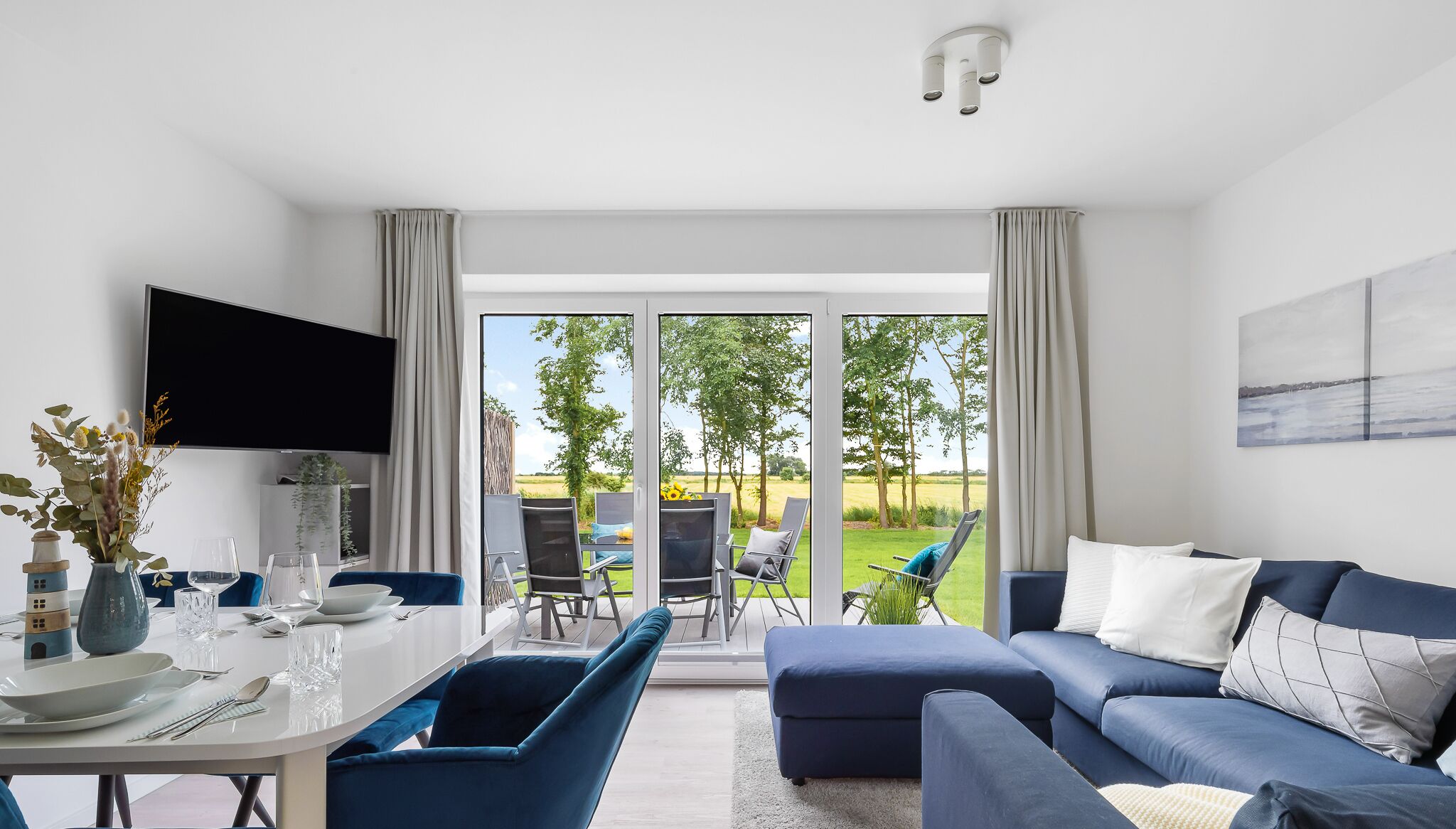 テレビ、ステレオ