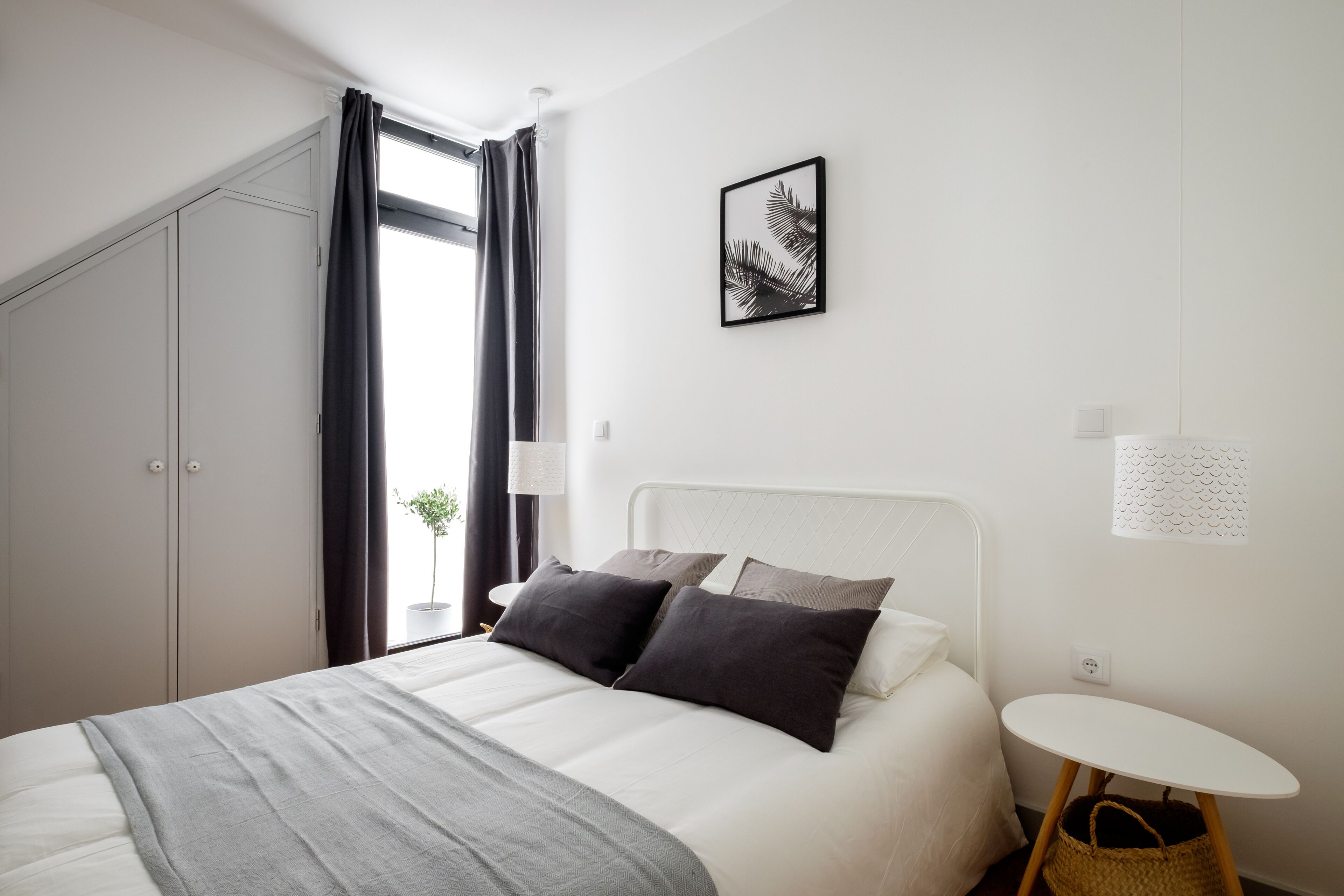 2 bedrooms, individually decorated, blackout curtains